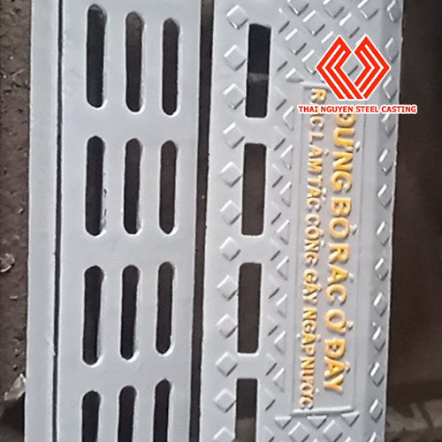 Iron gully grate